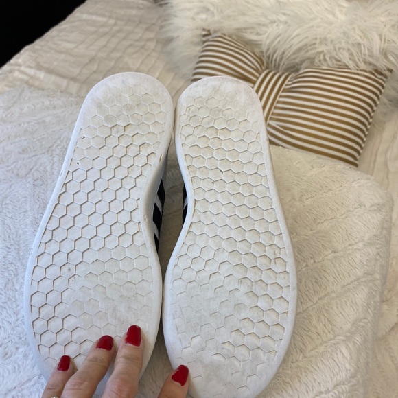 Adidas Kids’ Grand Court K Sneaker 🙎‍♂️ - Picture 4 of 4